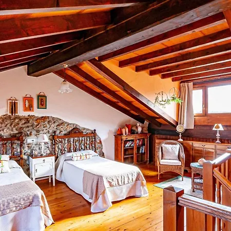 Casa Conce, Zona De Playa Y Montana * リャネス